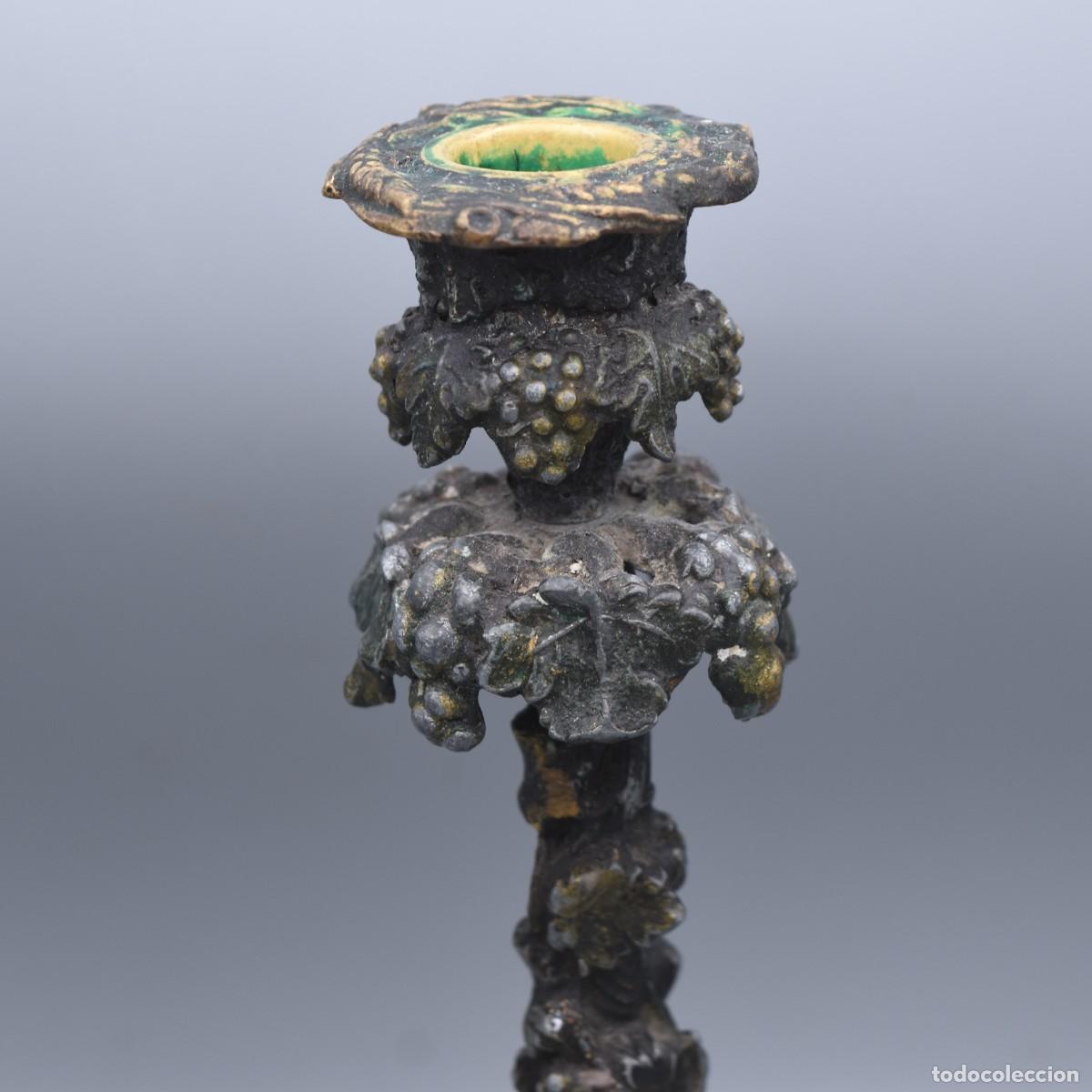 Antig&uuml;edades: Candeleros antiguos de bronce - Foto 12