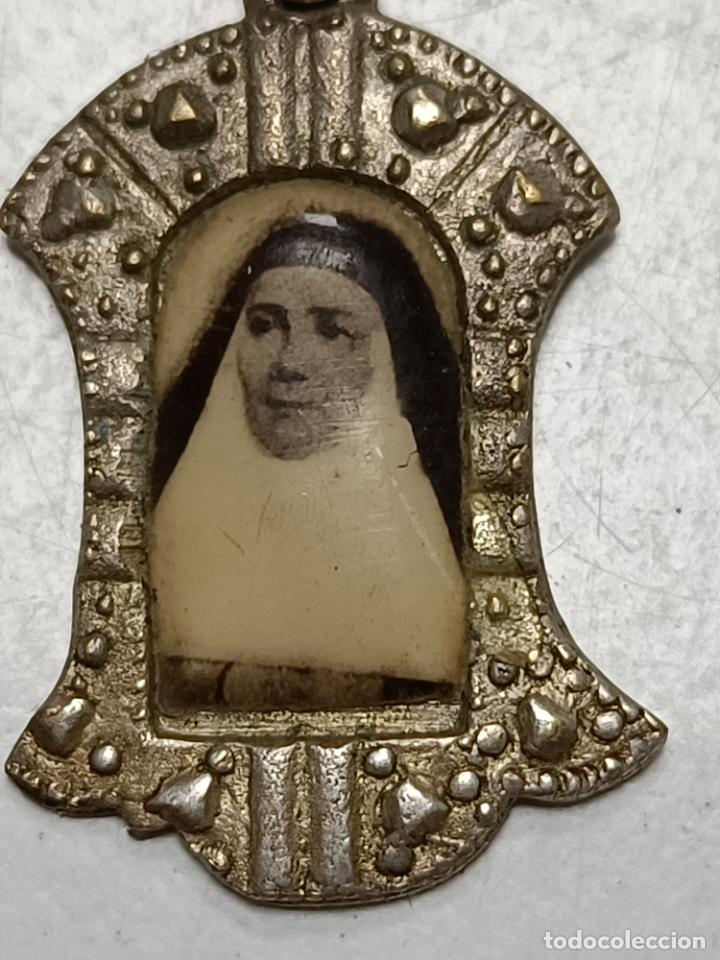 Antig&uuml;edades: Antigua medalla religiosa - Foto 2