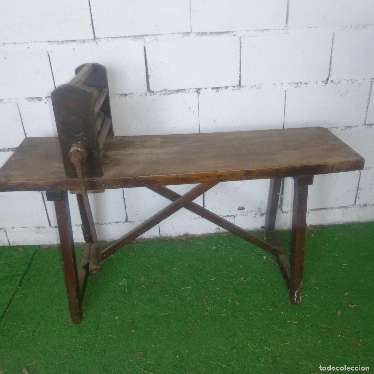 Antig&uuml;edades: ANTIGUA MESA TORNO PARA AMASAR EL PAN - Foto 2