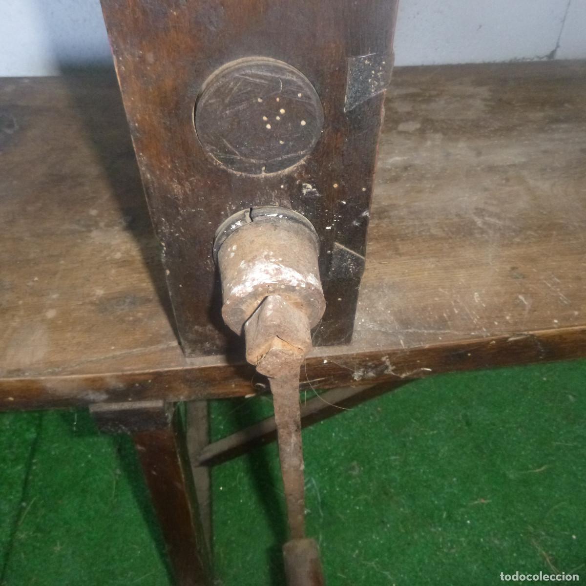 Antig&uuml;edades: ANTIGUA MESA TORNO PARA AMASAR EL PAN - Foto 5