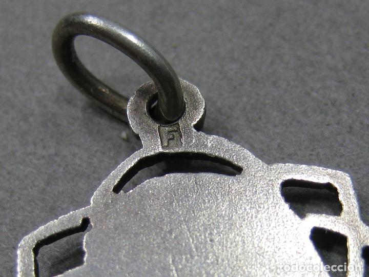 Antig&uuml;edades: MEDALLA DE PLATA DEL CRISTO DE MEDINACELI - Foto 3