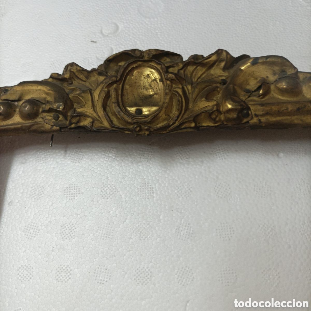 Antig&uuml;edades: Antiguo Marco de lat&oacute;n y madera - Foto 2