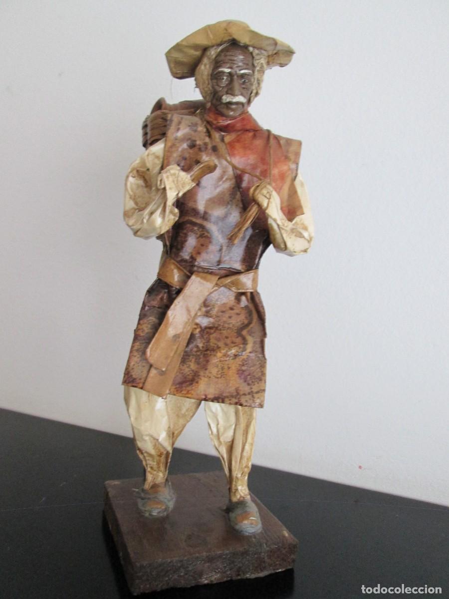 Antig&uuml;edades: CARACTERISTICA FIGURA 32 CENTIMETROS DE ALTO - Foto 12