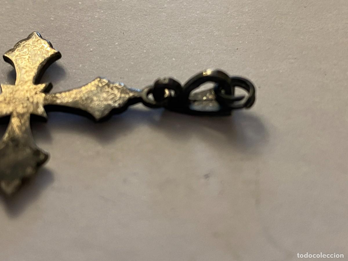 Antig&uuml;edades: CRUZ REALIZADA EN PLATA Y ESMALTES, MIDE 4,5 CMS. - Foto 3