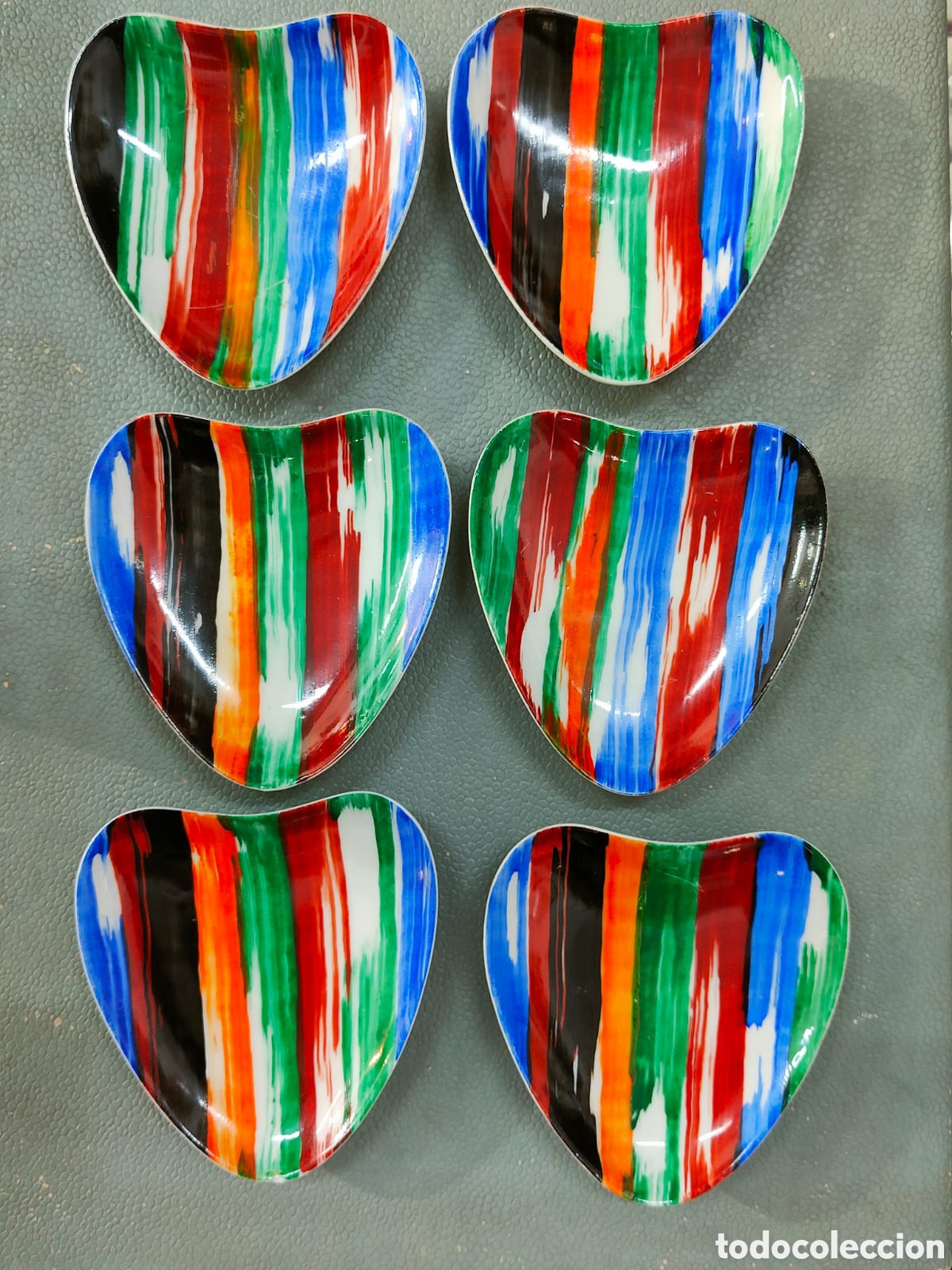 Antig&uuml;edades: Platitos firmados - Foto 1