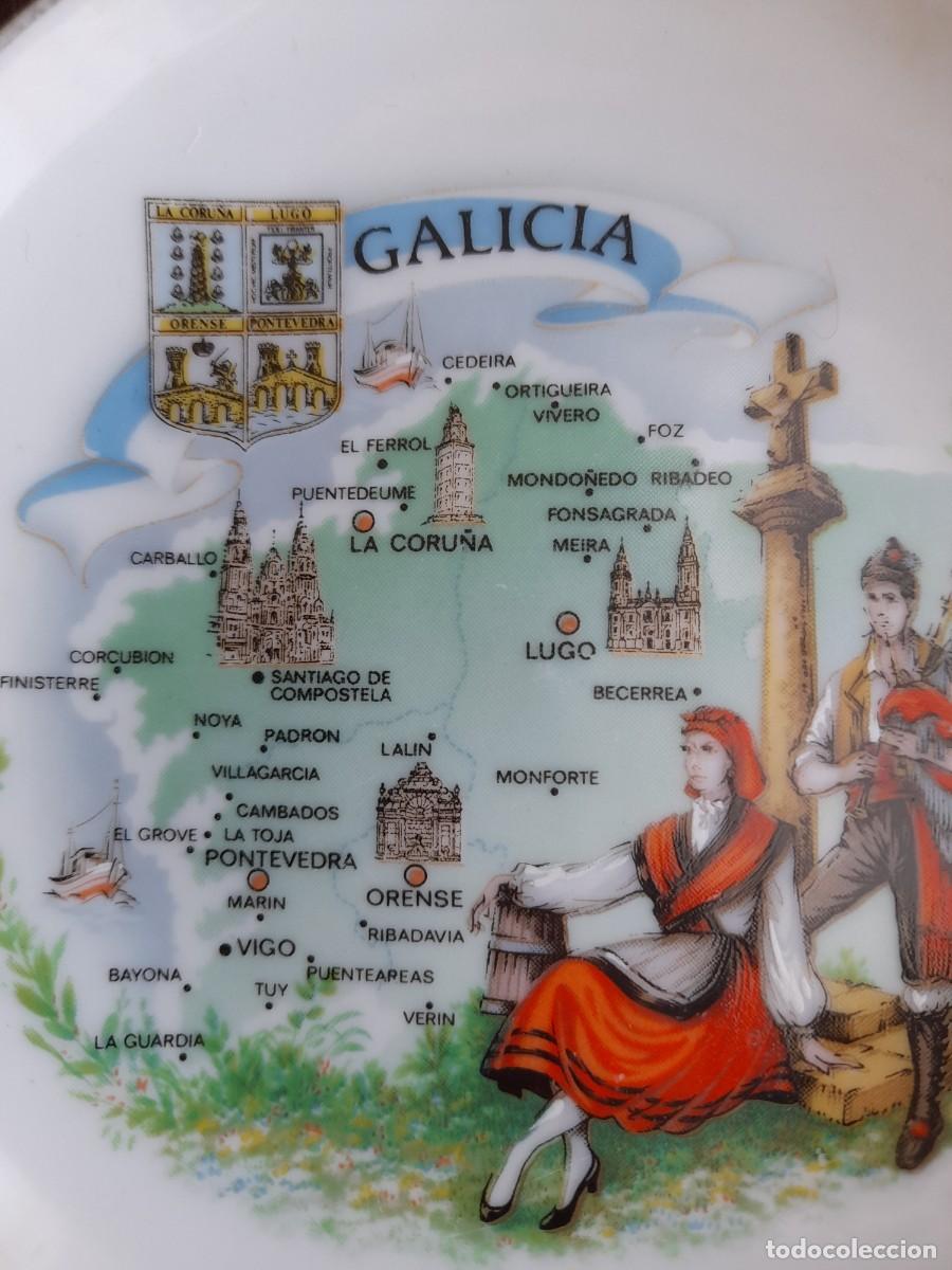 Antig&uuml;edades: Plato con el mapa de Galicia y sus monumentos - Foto 2