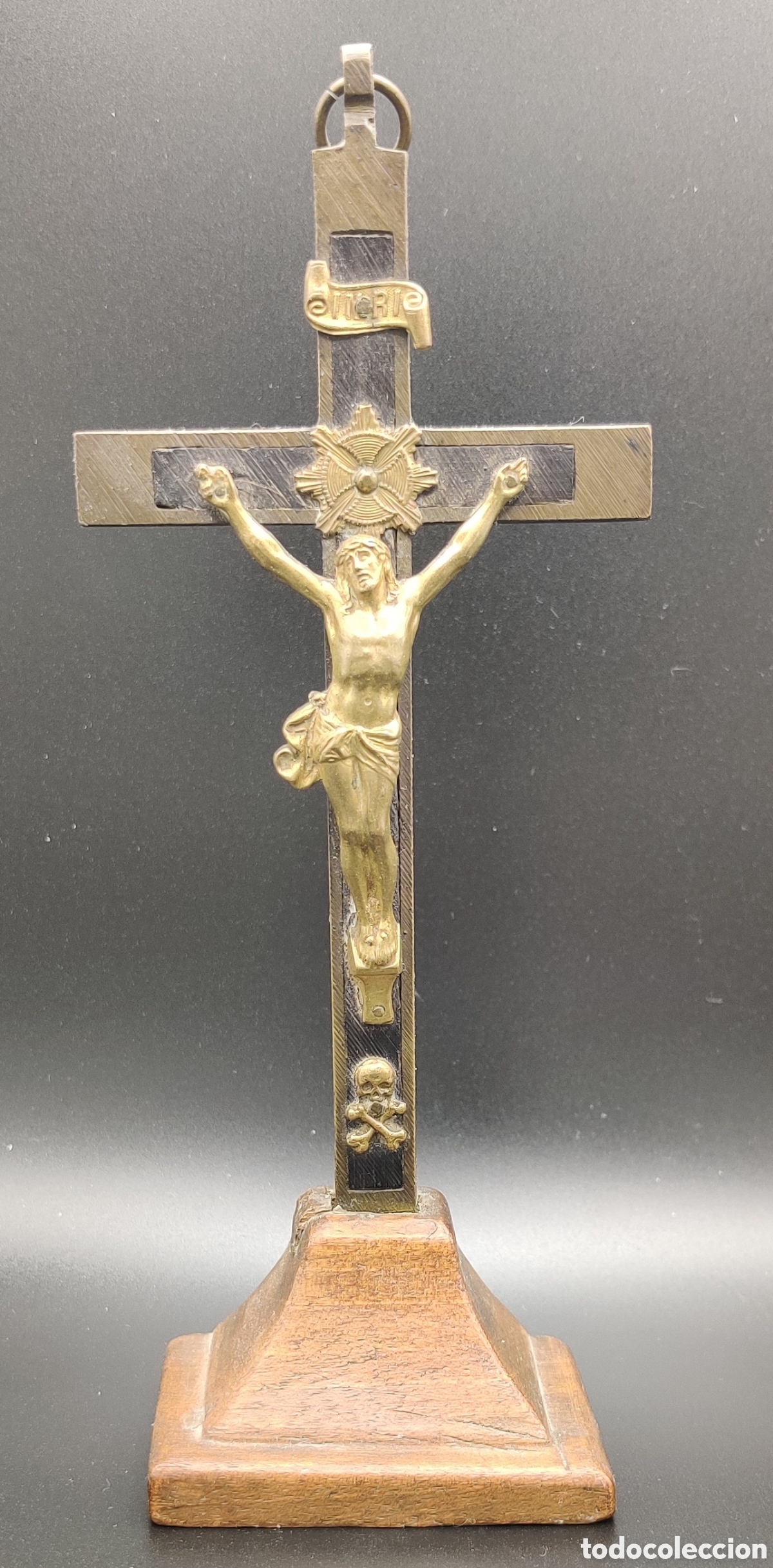 Antig&uuml;edades: Crucifijo con peana - Foto 1