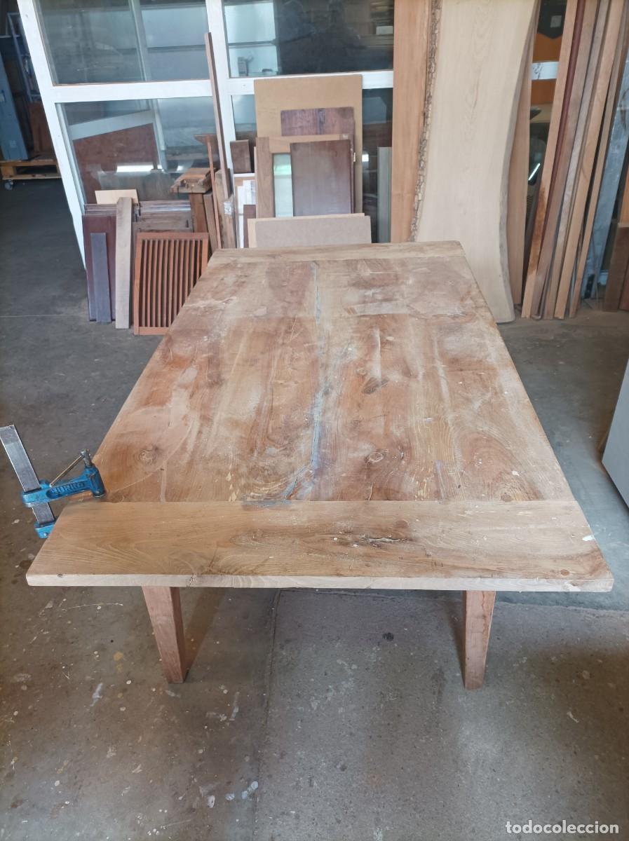 Antig&uuml;edades: Mesa de comedor en nogal natural - Foto 2