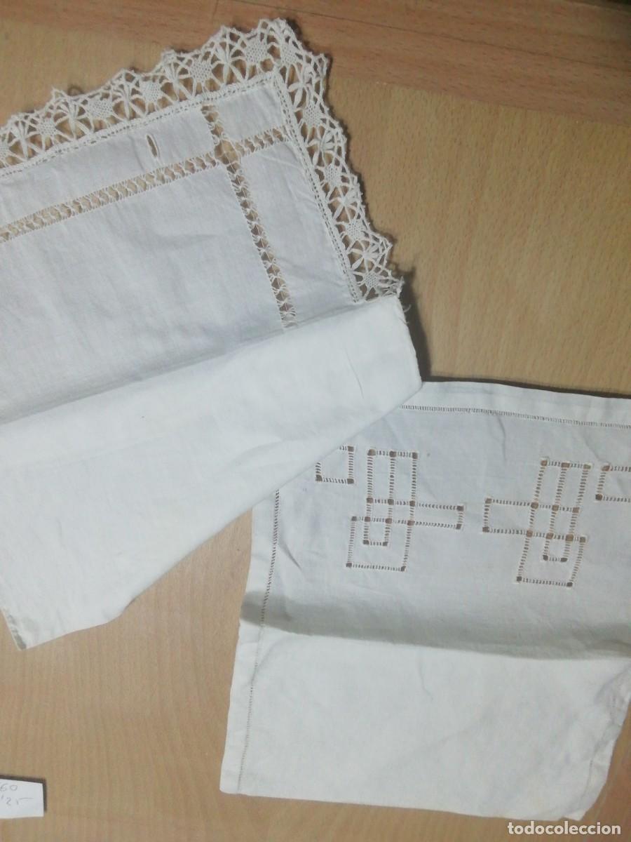 Antig&uuml;edades: * 2 BOLSAS PARA PEINES. (RF:36/*) - Foto 1