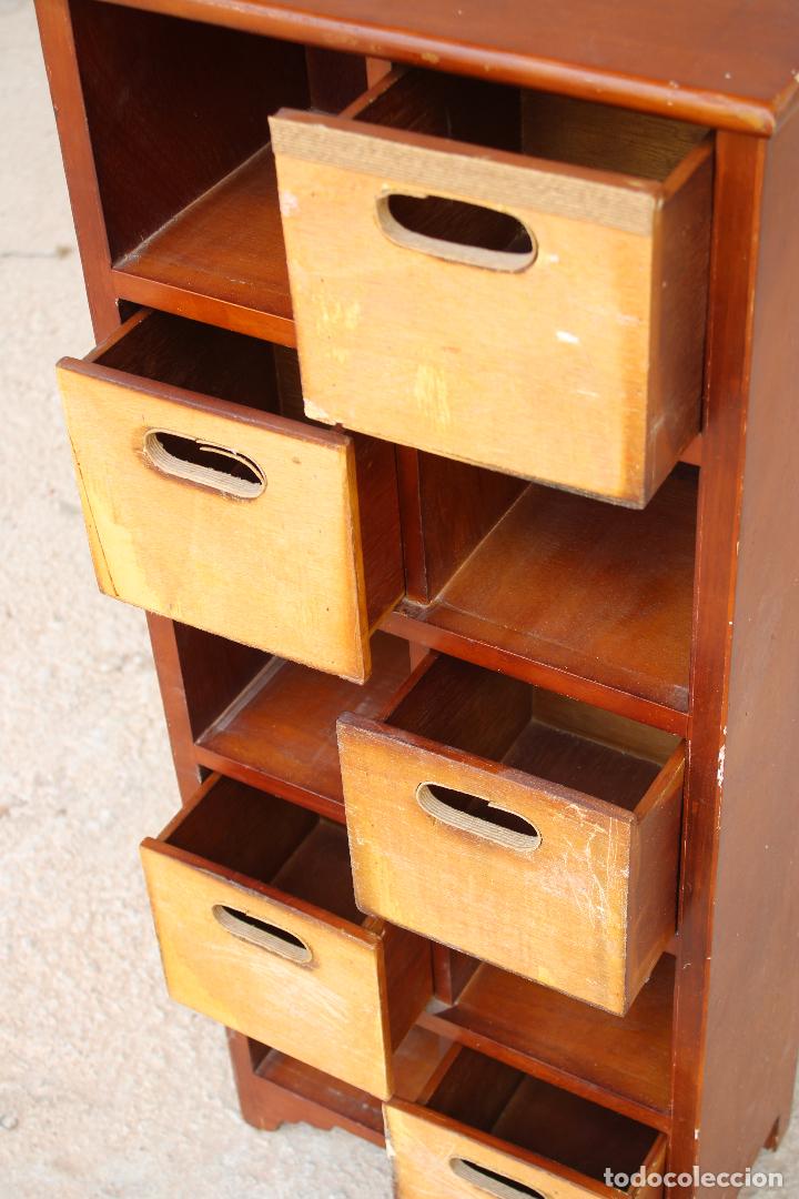 Antig&uuml;edades: mueble cajonera - Foto 2