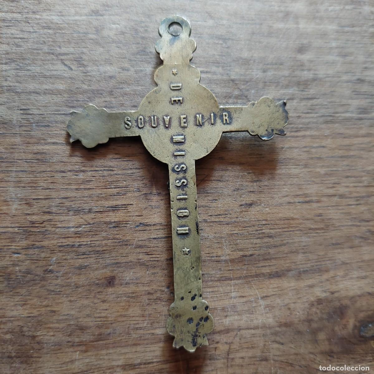 Antig&uuml;edades: Antigua cruz de Lat&oacute;n - Foto 2