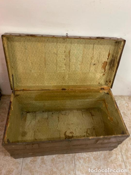 Antig&uuml;edades: Antiguo baul o arcon en madera. Mide 82x41x41cms - Foto 10