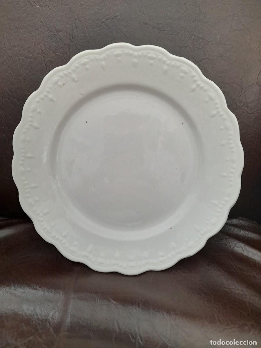 Antig&uuml;edades: Plato de loza antiguo de postre - Foto 1