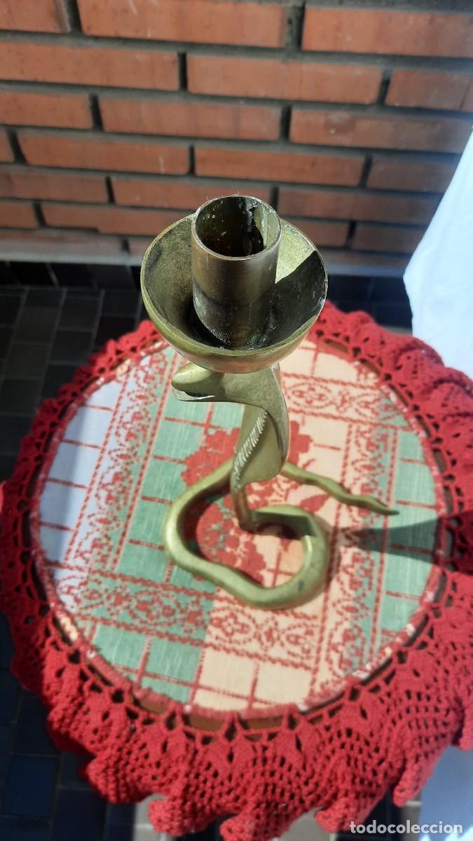 Antig&uuml;edades: CANDELABRO SERPIENTE-BOA DE LATON - Foto 8