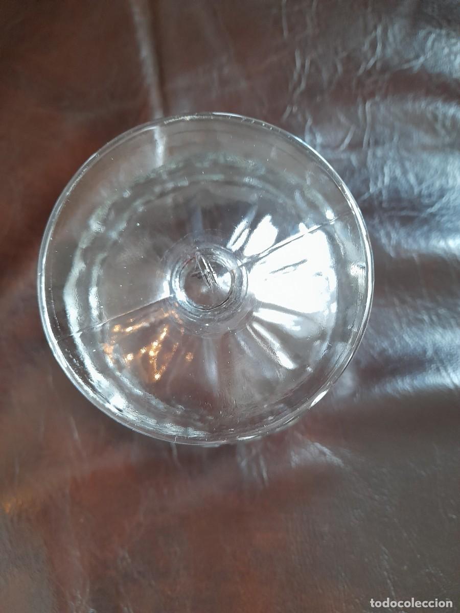 Antig&uuml;edades: Copa de postre tallada de cristal antiguo - Foto 4