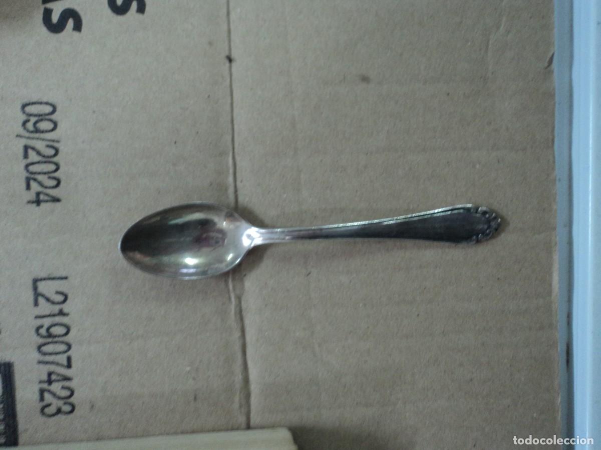 Antig&uuml;edades: cucharilla de postre plateada - Foto 1
