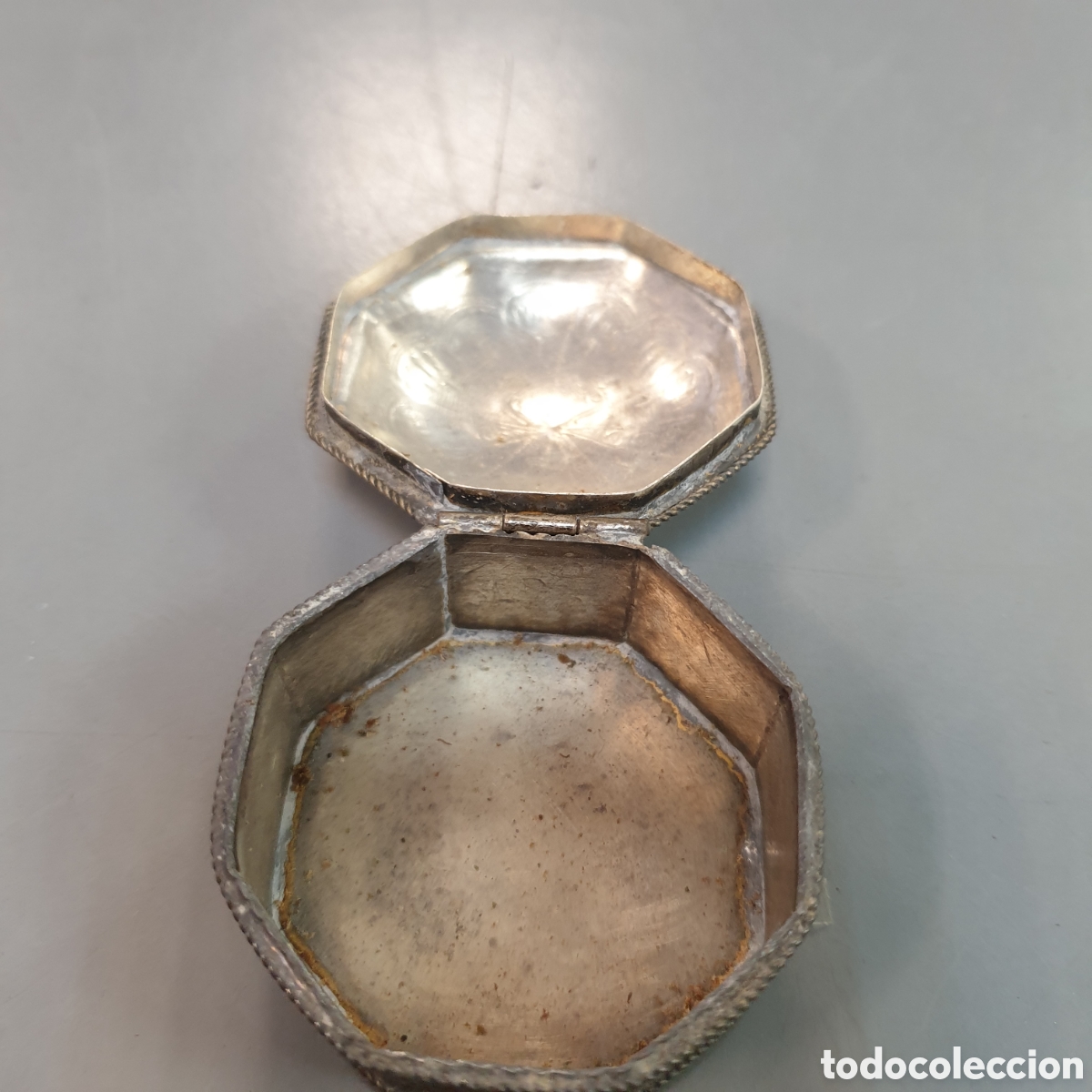 Antig&uuml;edades: Antiguo pastillero - Foto 2
