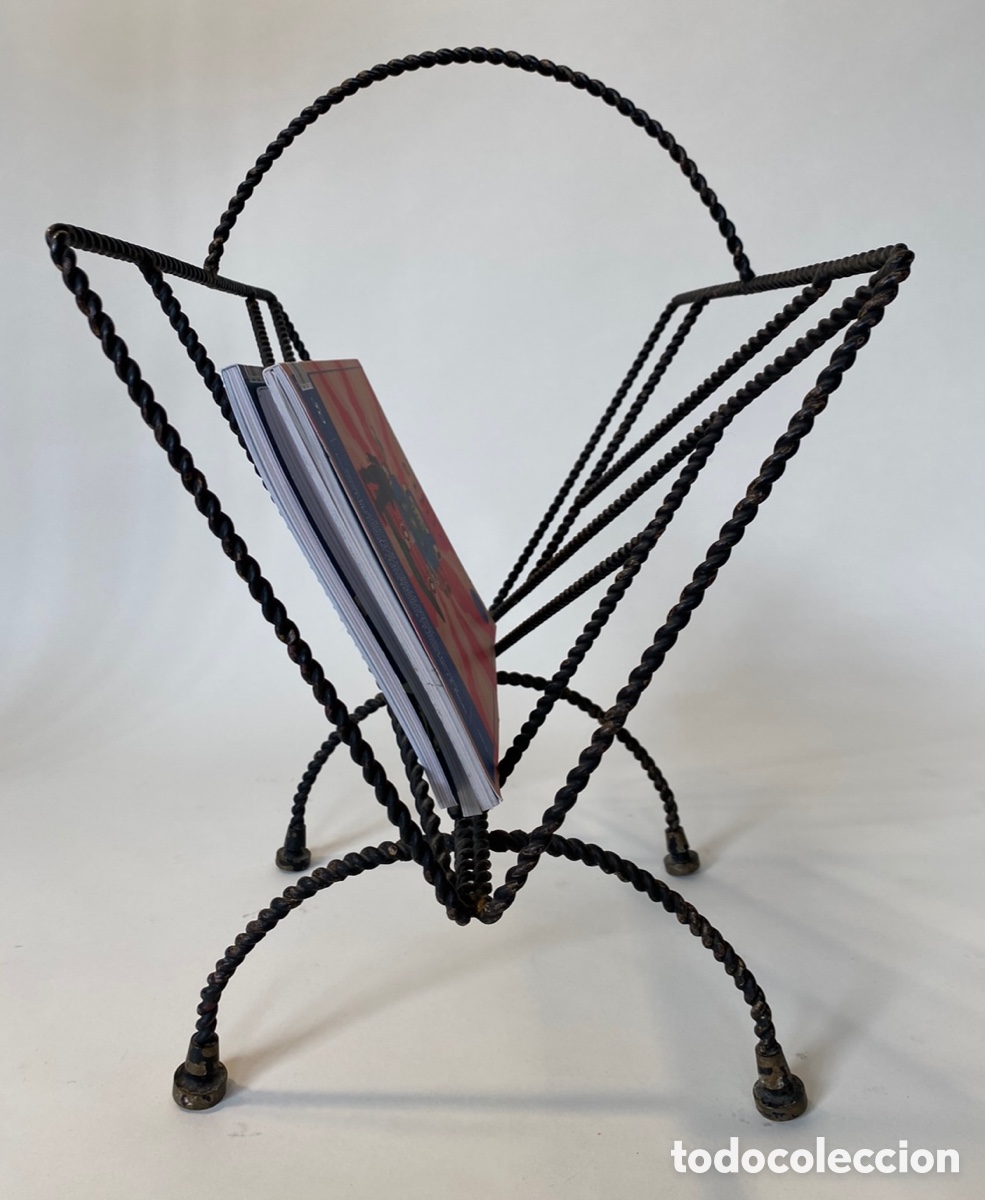 Antig&uuml;edades: Revistero art deco forja y bronce