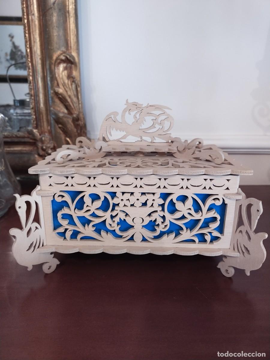 Antig&uuml;edades: Caja joyero marqueter&iacute;a - Foto 3