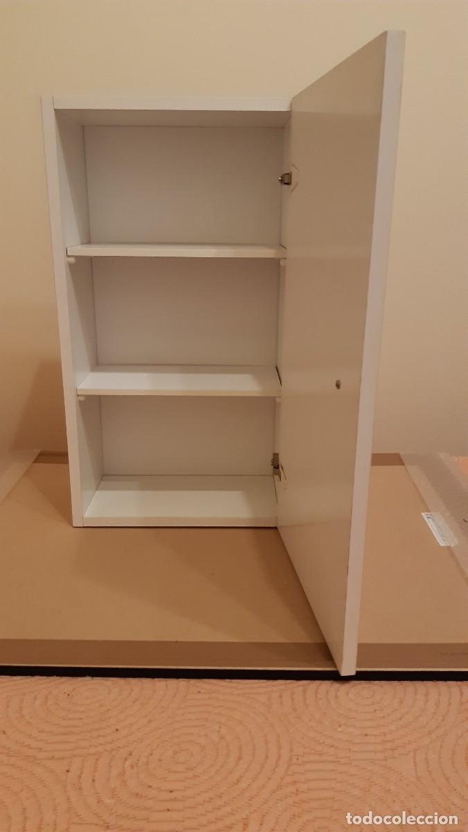 Antig&uuml;edades: Armario de cuarto de ba&ntilde;o de colgar - Foto 2