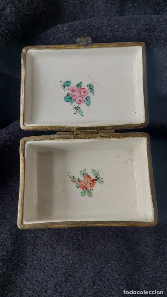 Antig&uuml;edades: Caja de porcelana decorada a mano - Foto 6