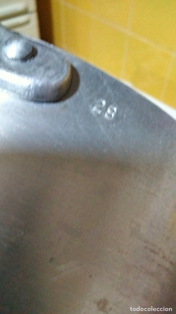 Antig&uuml;edades: Sopera antigua de aluminio - Foto 5
