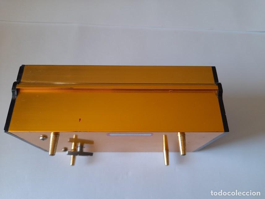 Antig&uuml;edades: Caja Musical cincelada - Foto 9