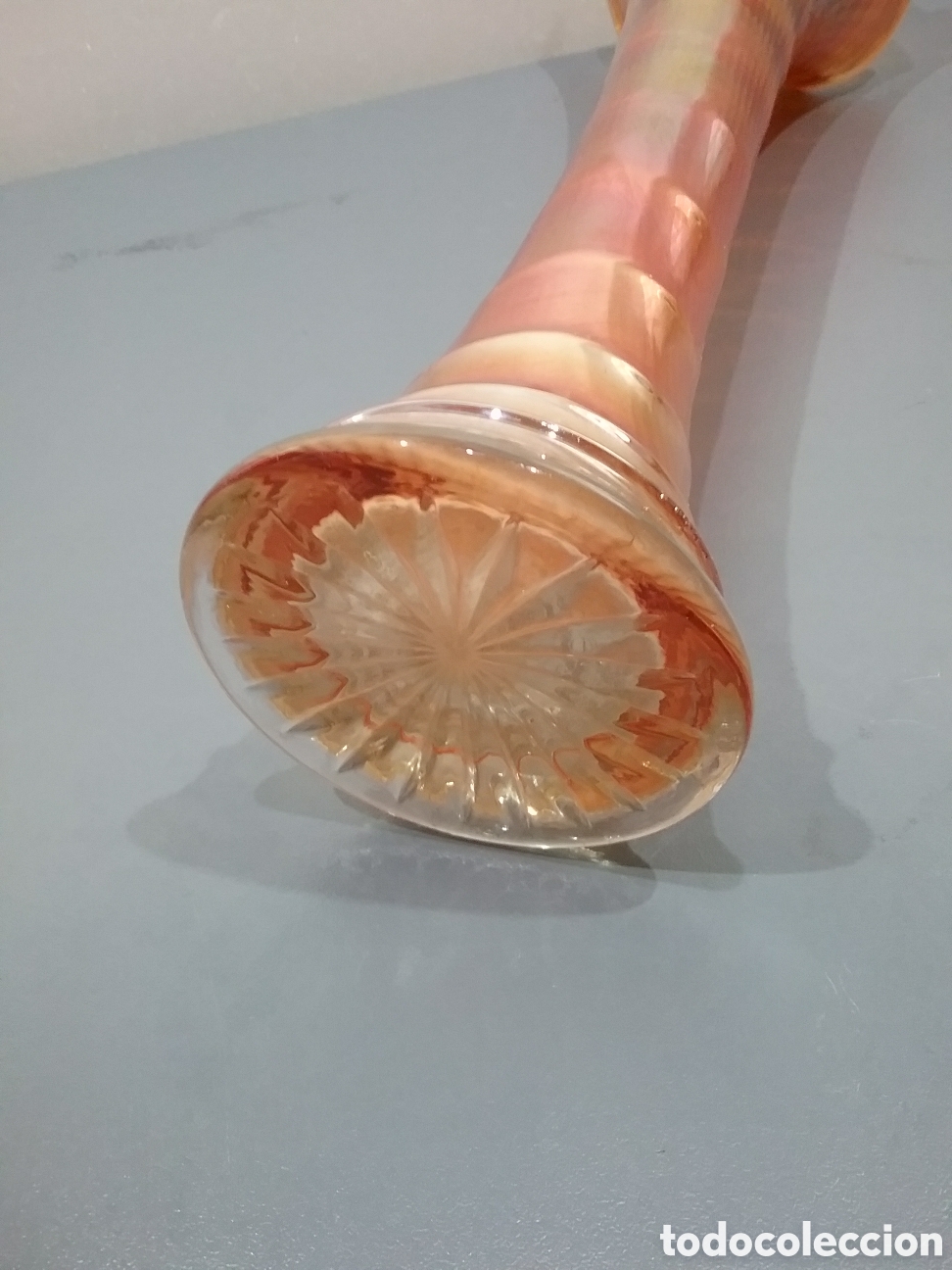 Antig&uuml;edades: Jarron florero en cristal anaranjado. - Foto 7