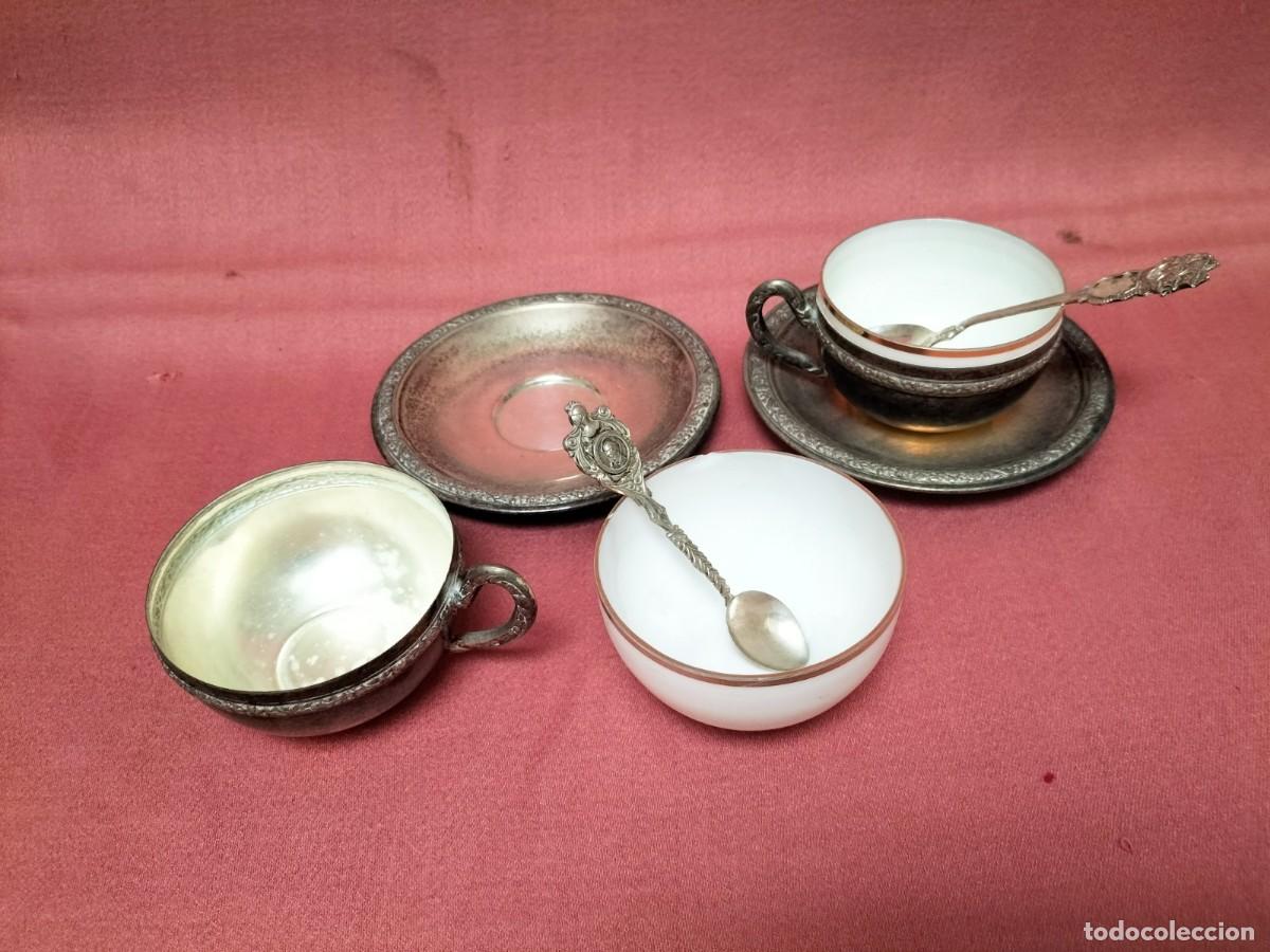 Antig&uuml;edades: Bonita pareja de tazas de opalina - Foto 5