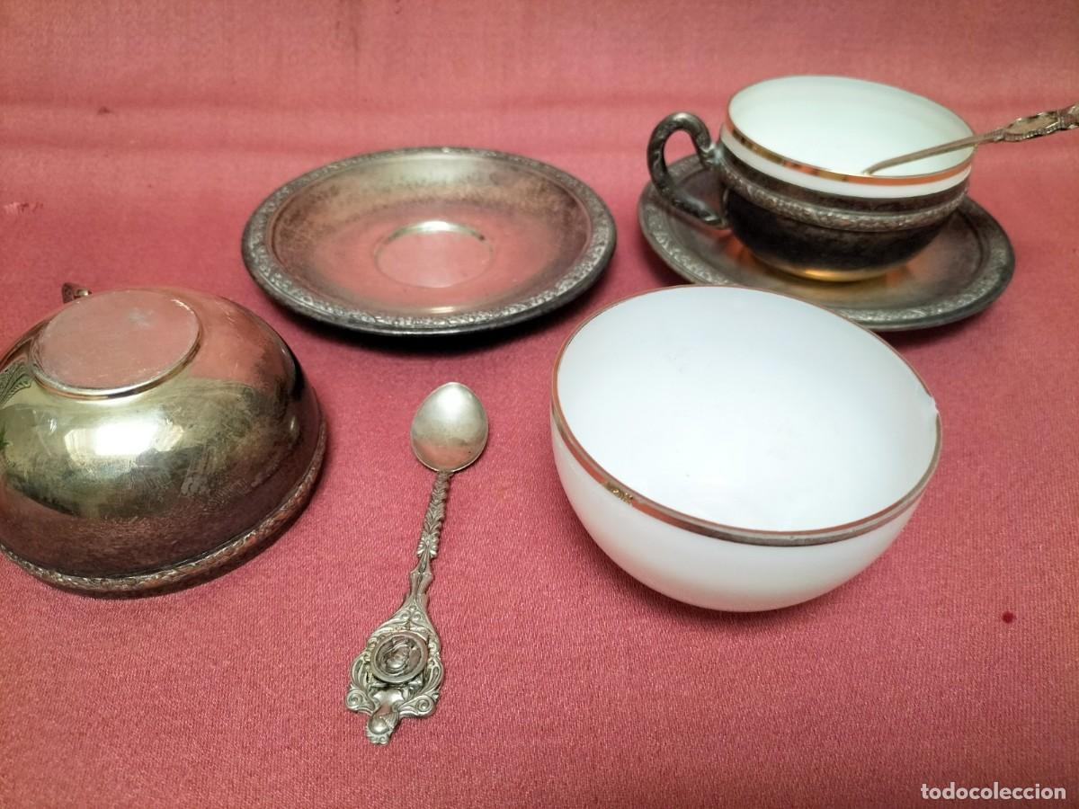 Antig&uuml;edades: Bonita pareja de tazas de opalina - Foto 6