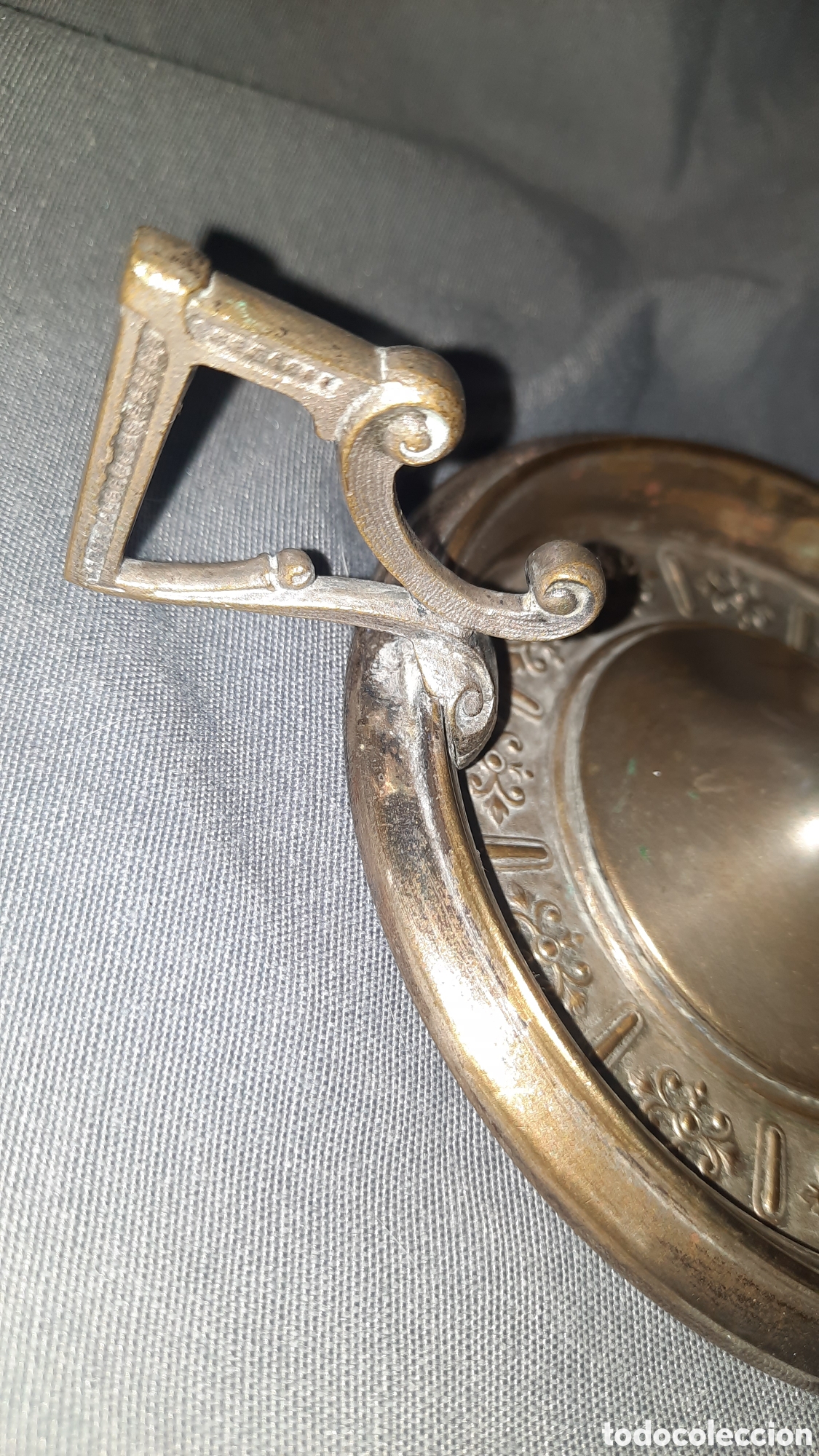 Antig&uuml;edades: Palmatoria de metal plateado - Foto 5