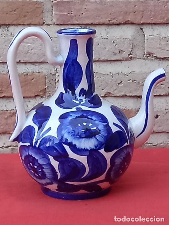 Antig&uuml;edades: TETERA EN CERAMICA VIDRIADA DE MANISES. - Foto 2