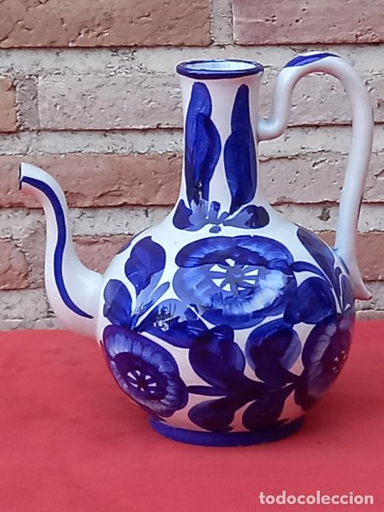 Antig&uuml;edades: TETERA EN CERAMICA VIDRIADA DE MANISES. - Foto 1