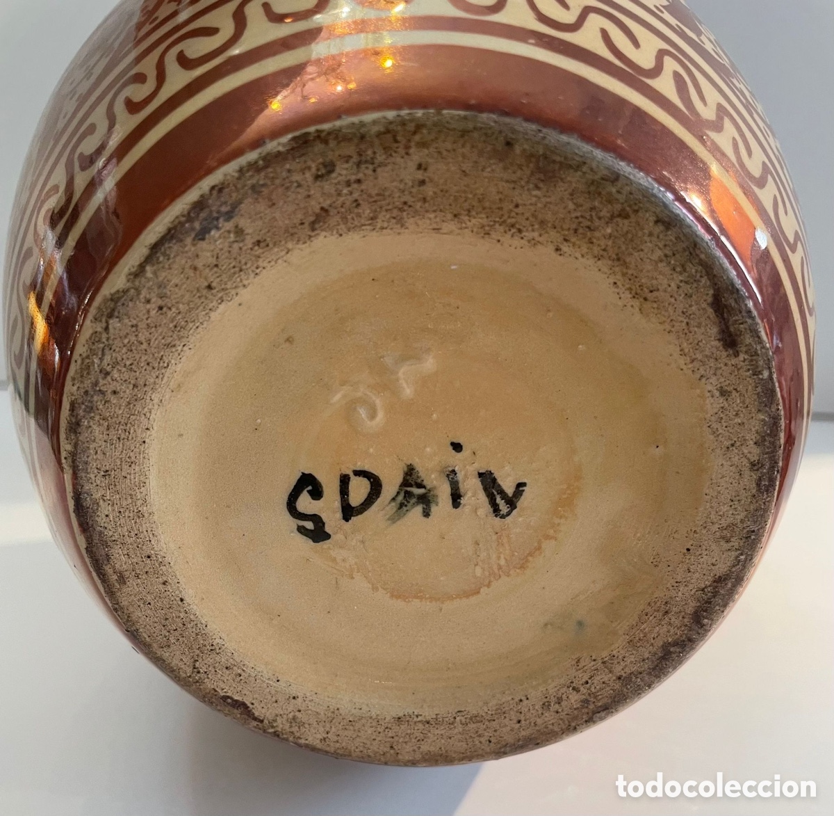Antig&uuml;edades: Orza con reflejos metalizados - Foto 6
