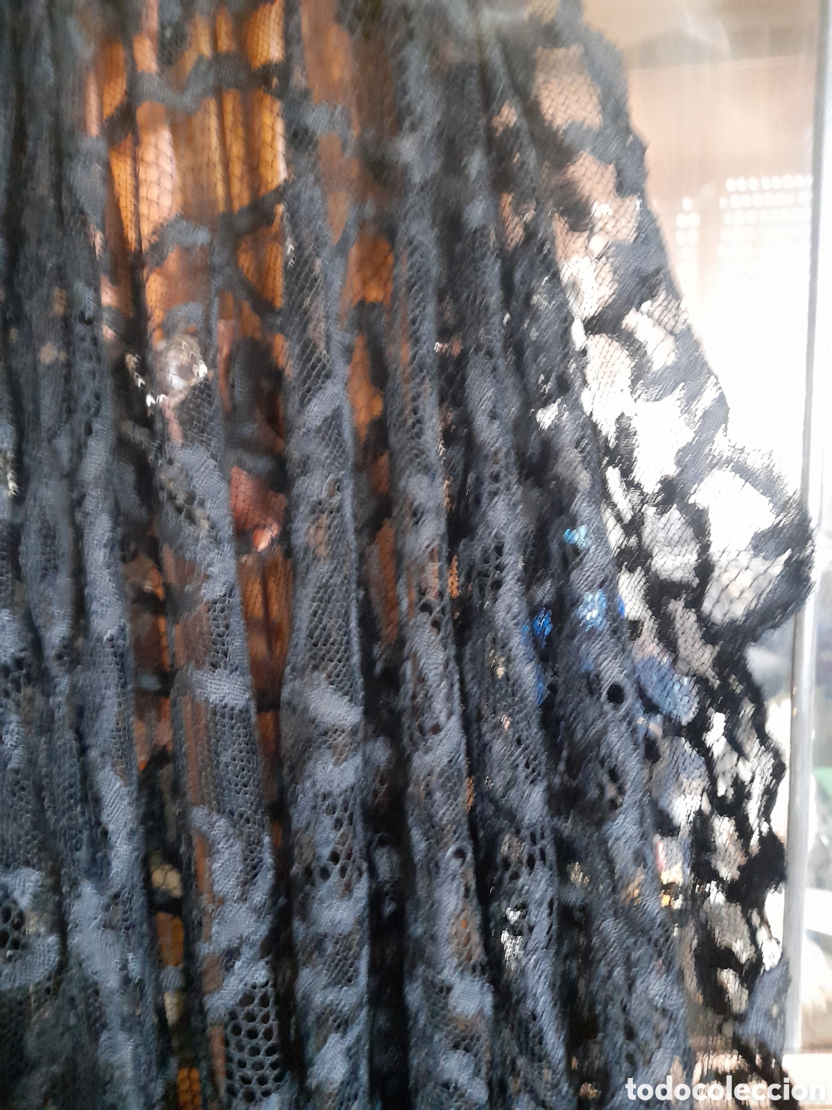 Antig&uuml;edades: Antigua mantilla, mide 220X90 cm - Foto 3