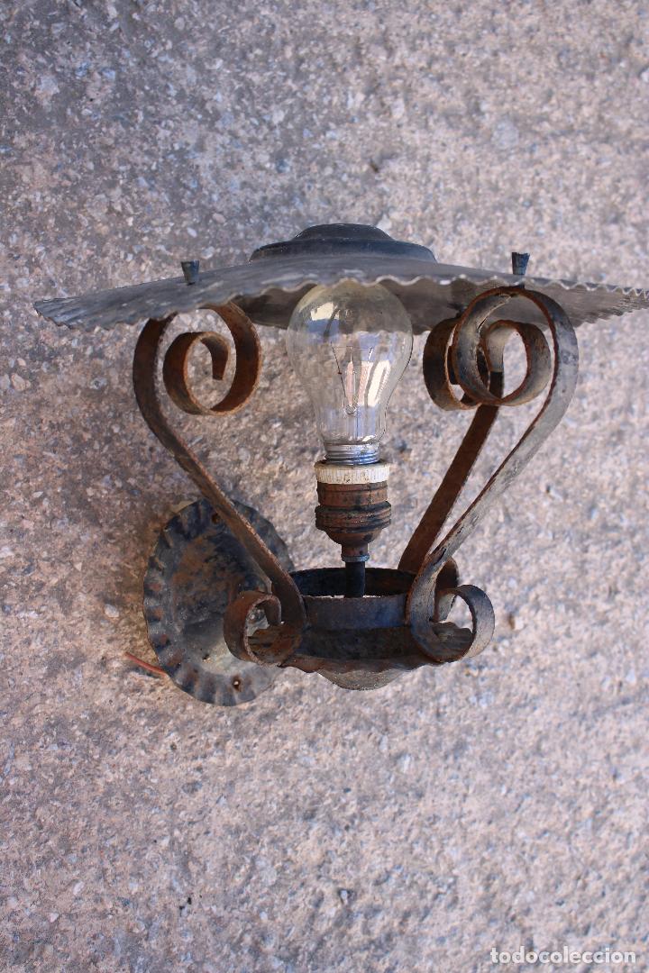 Antig&uuml;edades: aplique farol de forja - Foto 2