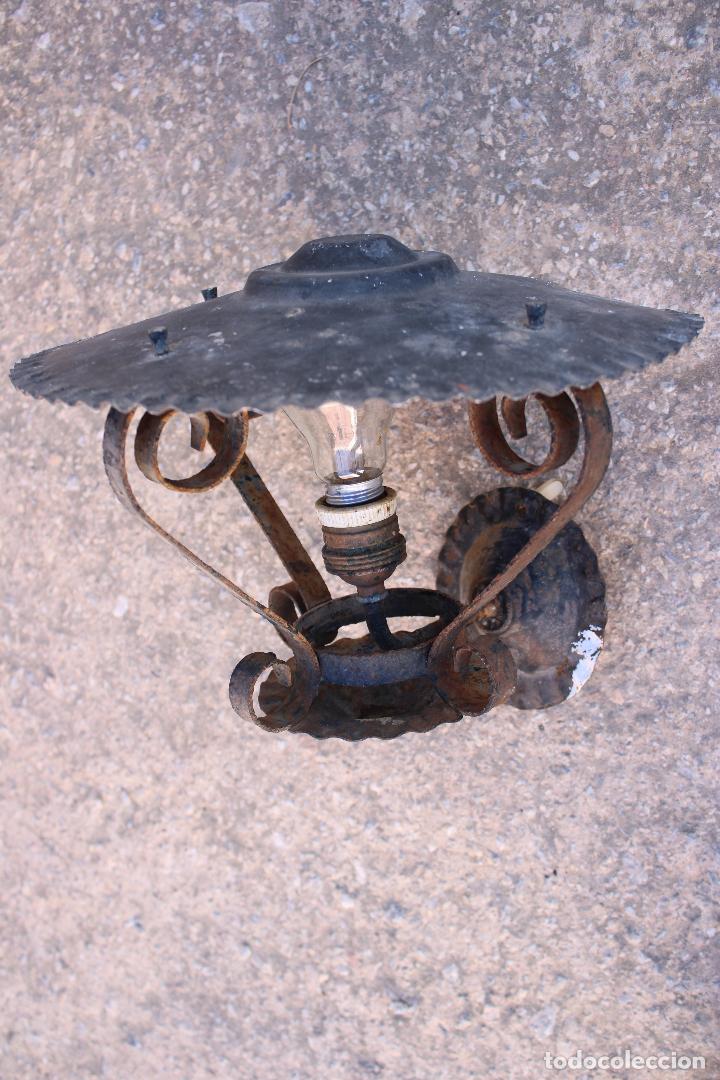 Antig&uuml;edades: aplique farol de forja - Foto 1