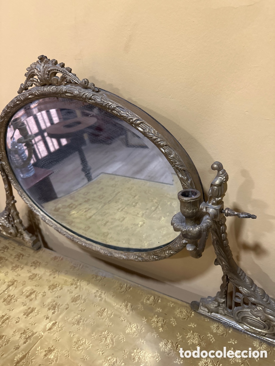 Antig&uuml;edades: Tocador antiguo con espejo - Foto 3