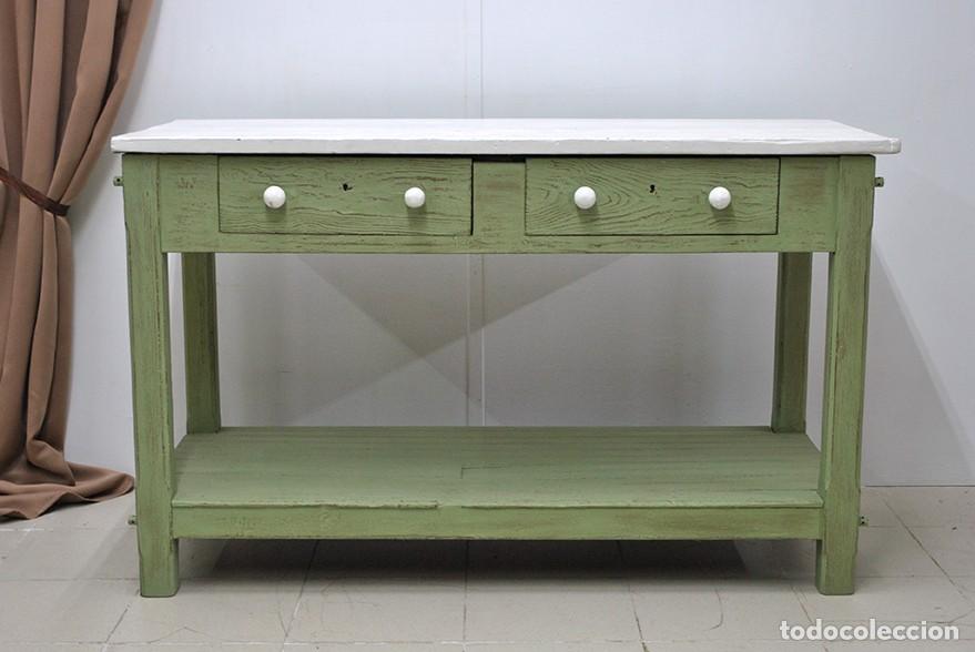 Antig&uuml;edades: MESA DE COCINA ANTIGUA PINTADA DE VERDE Y BLANCO - Foto 2