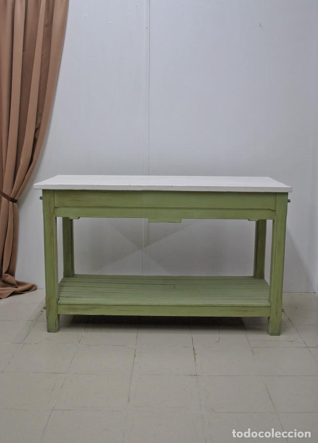 Antig&uuml;edades: MESA DE COCINA ANTIGUA PINTADA DE VERDE Y BLANCO - Foto 9