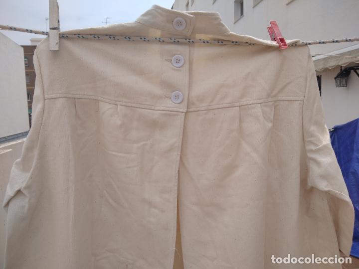 Antig&uuml;edades: Bata blanca - Foto 5