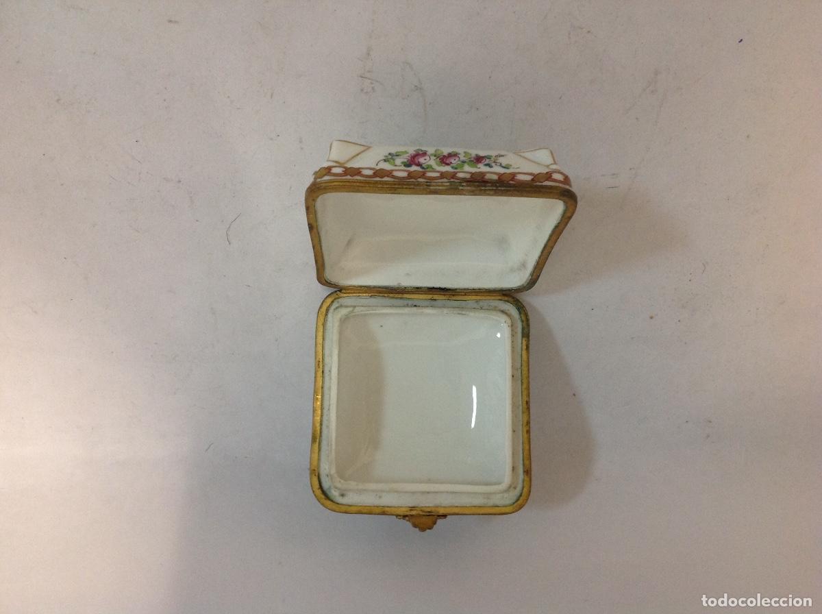 Antig&uuml;edades: Cajita de colecci&oacute;n francesa. - Foto 2