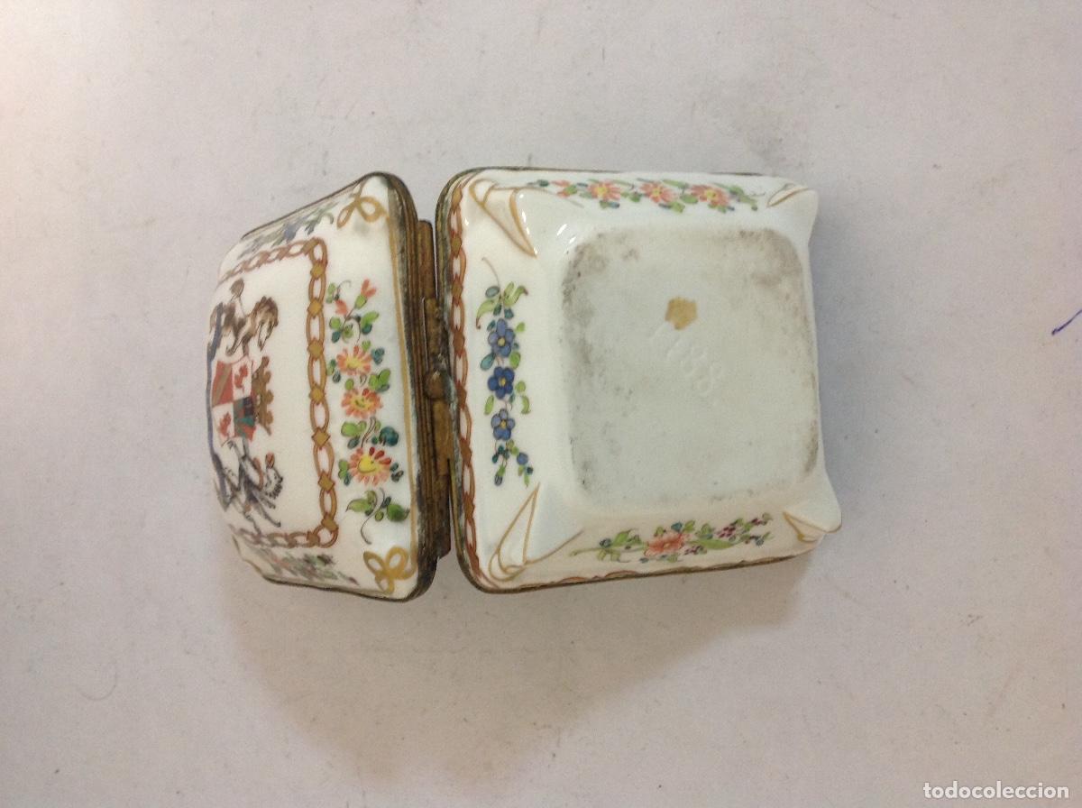 Antig&uuml;edades: Cajita de colecci&oacute;n francesa. - Foto 3