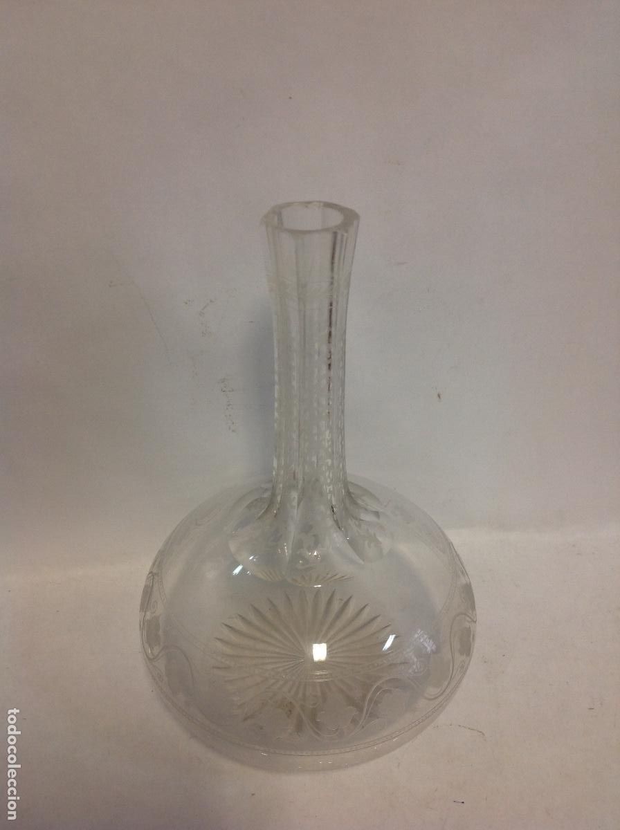 Antig&uuml;edades: Frasca de cristal tallado - Foto 1