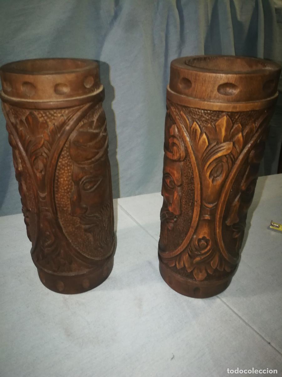 Antig&uuml;edades: 2 jarrones de madera tallados - Foto 3