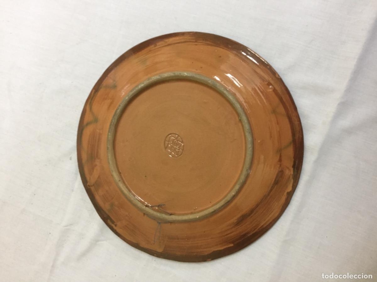 Antig&uuml;edades: PLATO DE CER&Aacute;MICA CON MARCA INCISA EN LA BASE. - Foto 2
