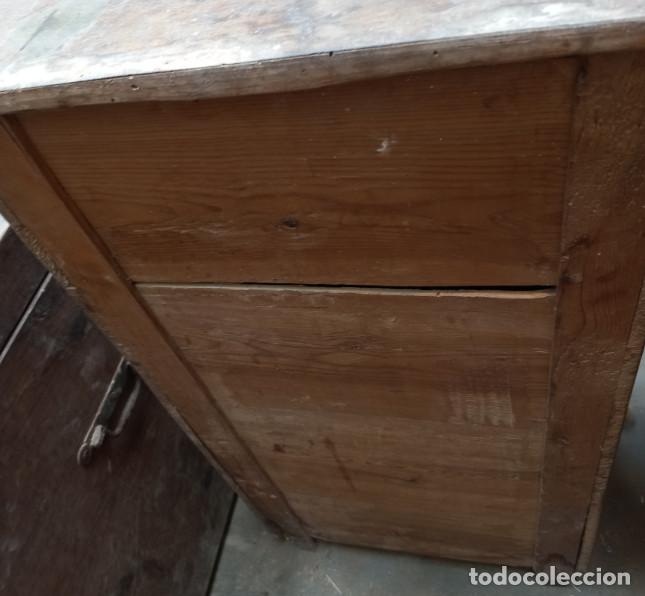 Antig&uuml;edades: MESILLA ANTIGUA DE MADERA - Foto 7