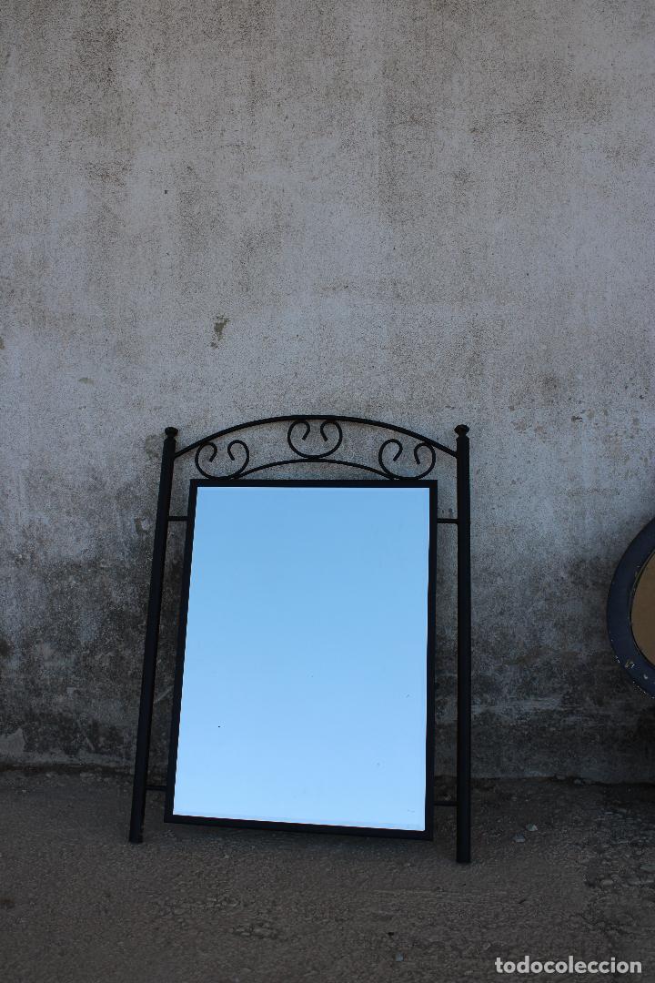 Antig&uuml;edades: espejo de hierro forja - Foto 4