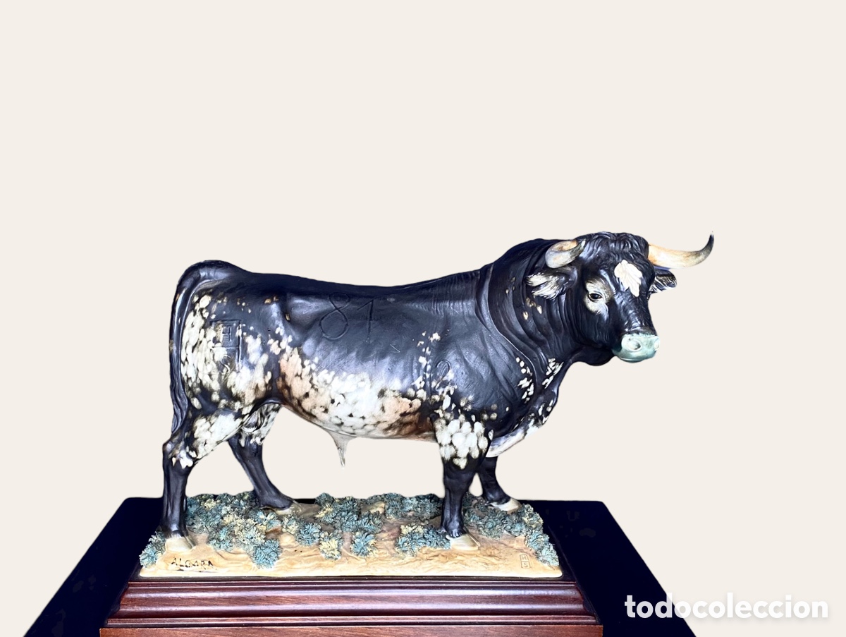Antig&uuml;edades: Toro de Algora - Foto 2