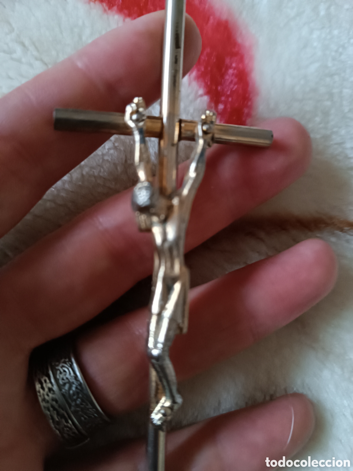 Antig&uuml;edades: Crucifijo de metal - Foto 2